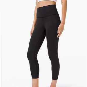 Wunder under black crop legging